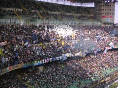 Entrano le squadre in campo!
