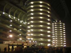 Stadio in notturna...