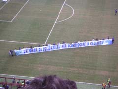 Striscione di solidariet